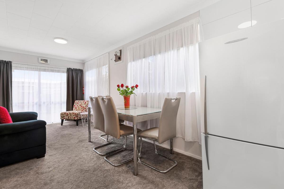 Pomare Cottage - Rotorua Holiday Home - Housity