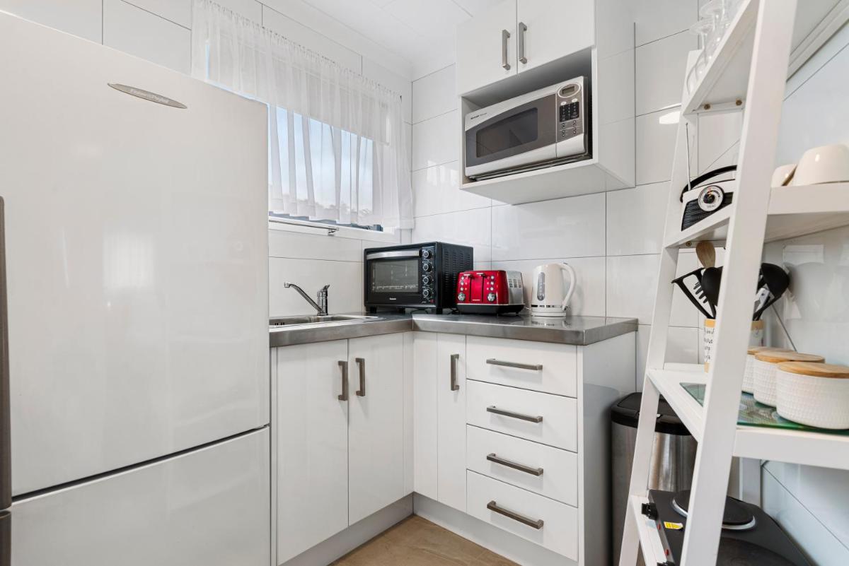 Pomare Cottage - Rotorua Holiday Home - Housity