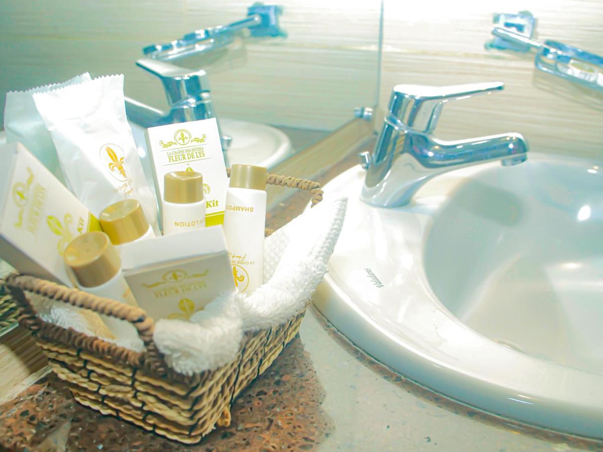 Hotel Fleur De Lys Almadies - Housity