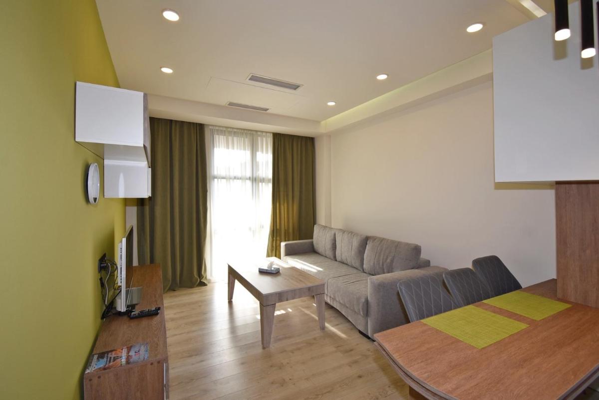 New eurorenovated, Modern apartment for rent in Koghbatsi street KO1642 - Housity