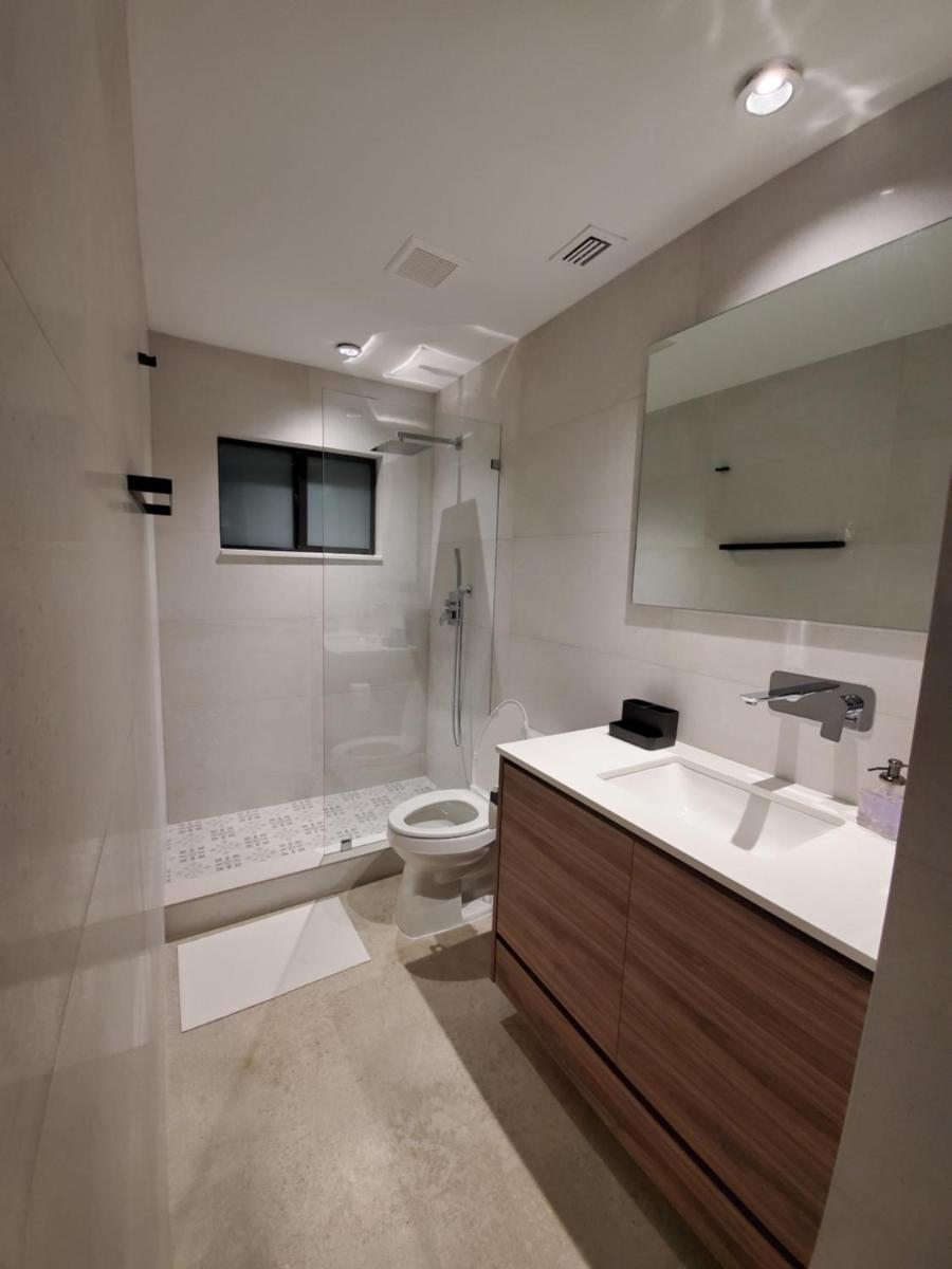 Design District by Midtown, Wynwood, Brickell, 10 min to the Beach, FREE PARKING - Housity
