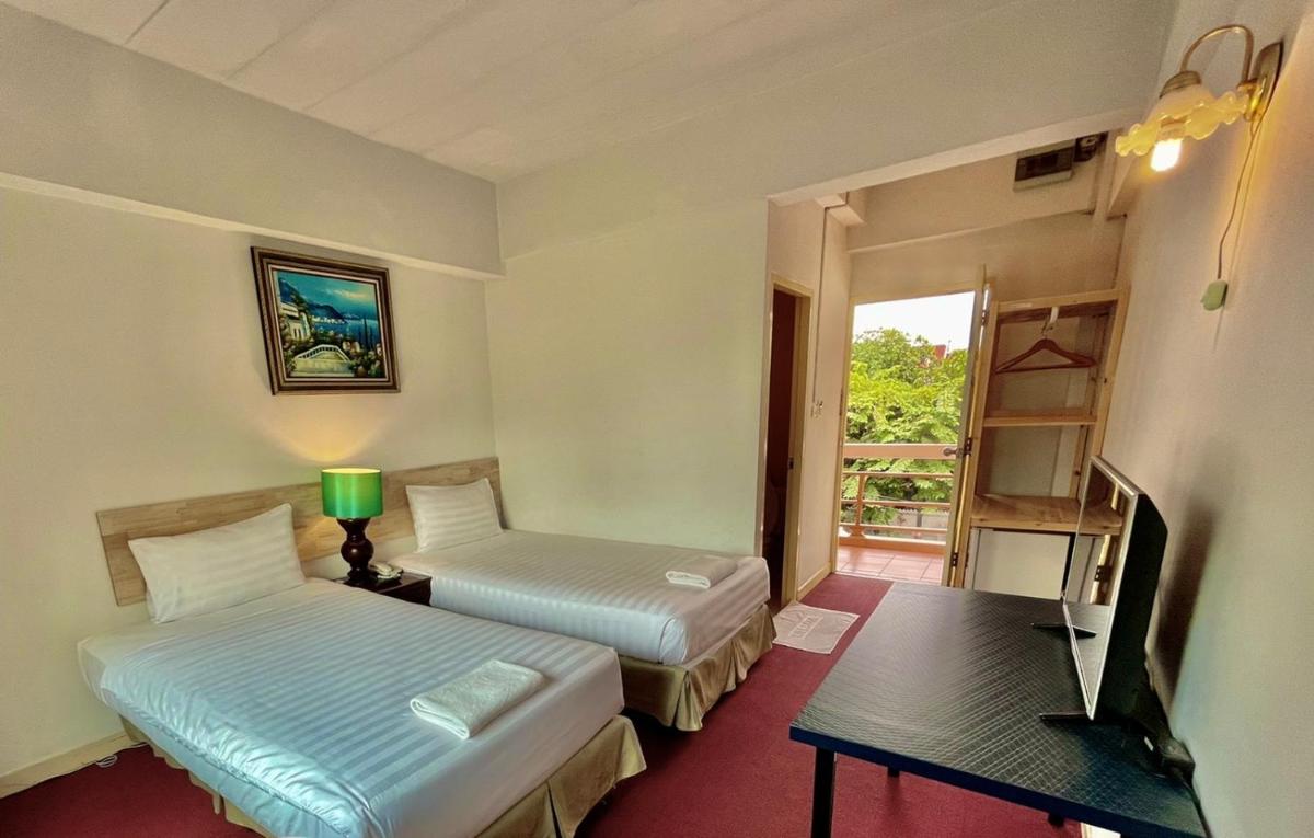 MANGO Lagoon Place - Housity