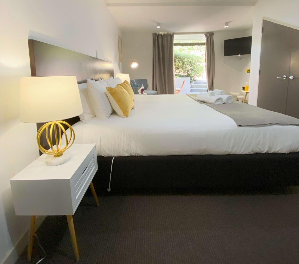 Tekau A charming, quiet and spacious studio - Housity