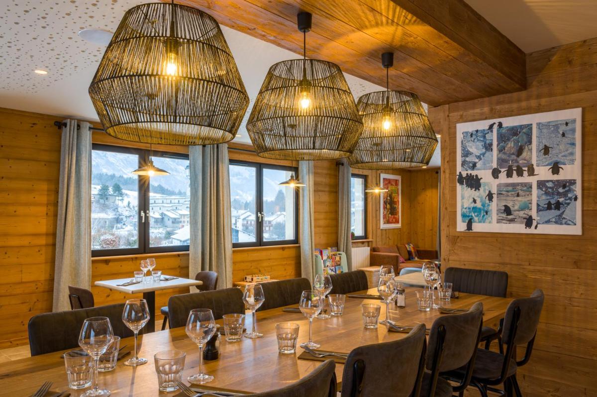 Restaurant ou autre lieu de restauration dans l'établissement L'Outa Hotel Restaurant