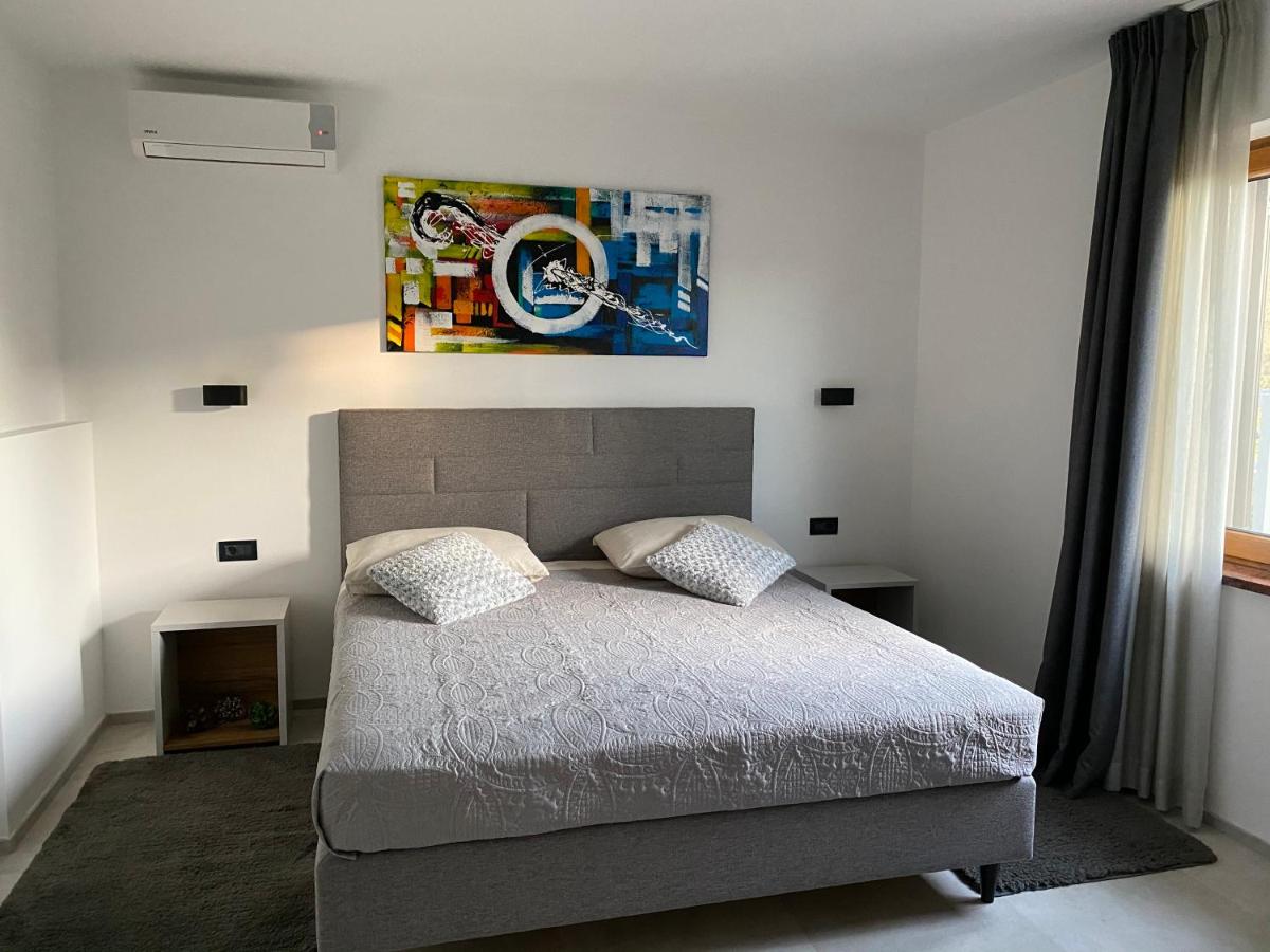 Apartments & Room Piutti - Housity