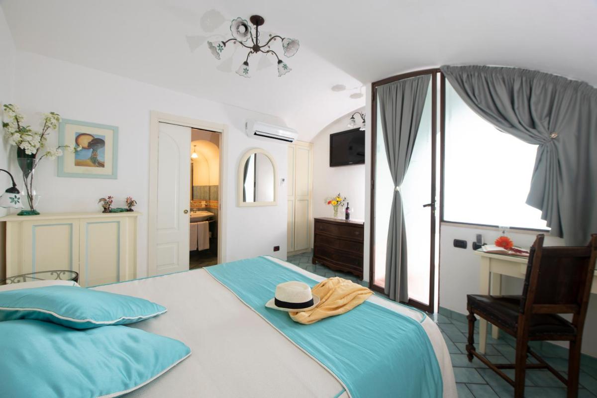 Hotel La Ninfa - Housity