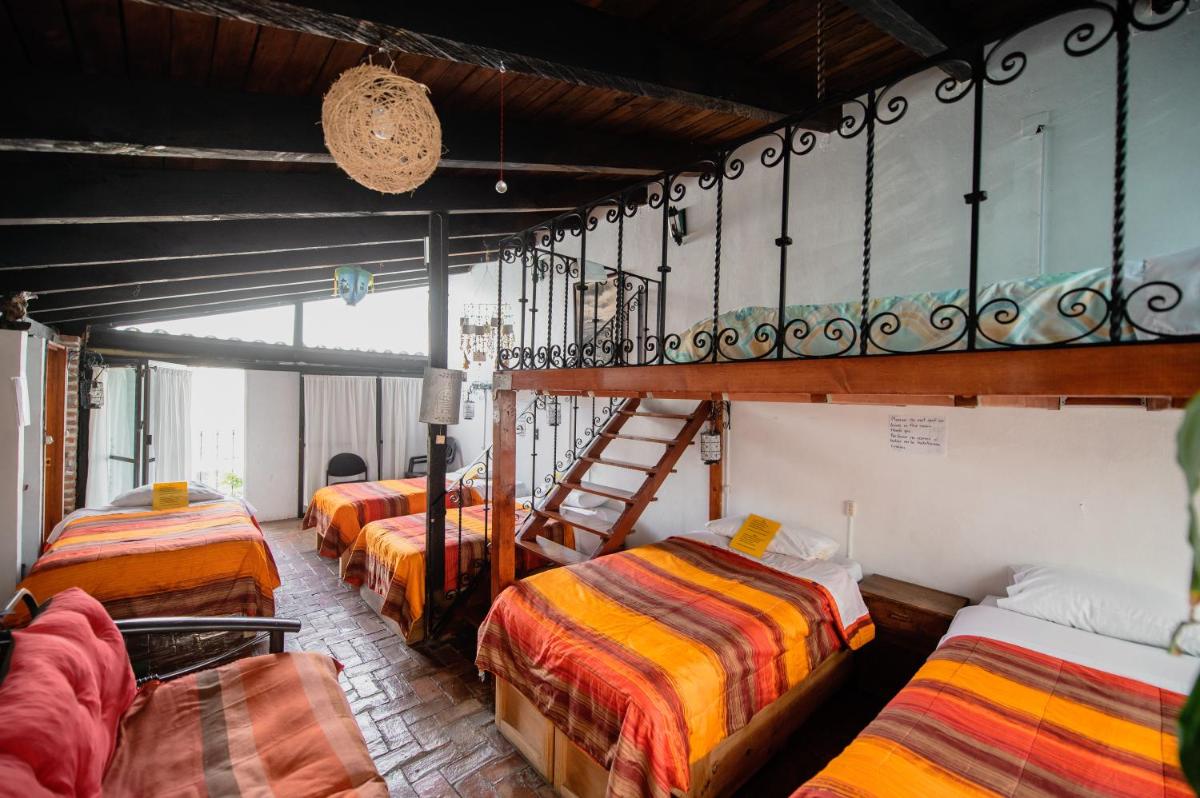 Hostal México Airport CDMX - Hizvo