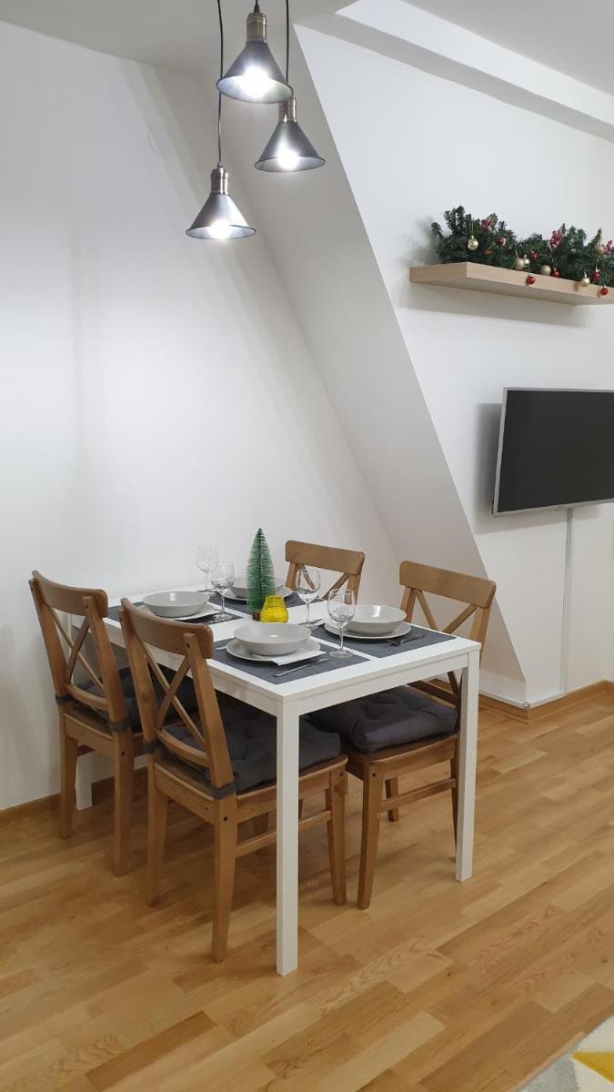 Apartman Mladenovic Divcibare - Housity