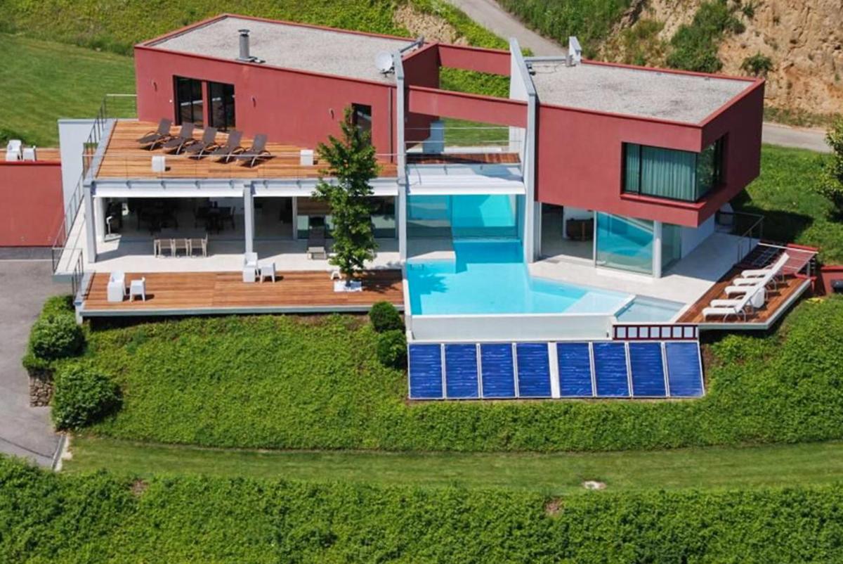 Villa d'exception a Saint Desirat avec piscine privee - Housity