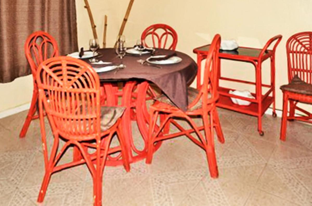 3 bedrooms appartement with shared pool furnished terrace and wifi at Grand Baie 1 km away from the beach - Housity
