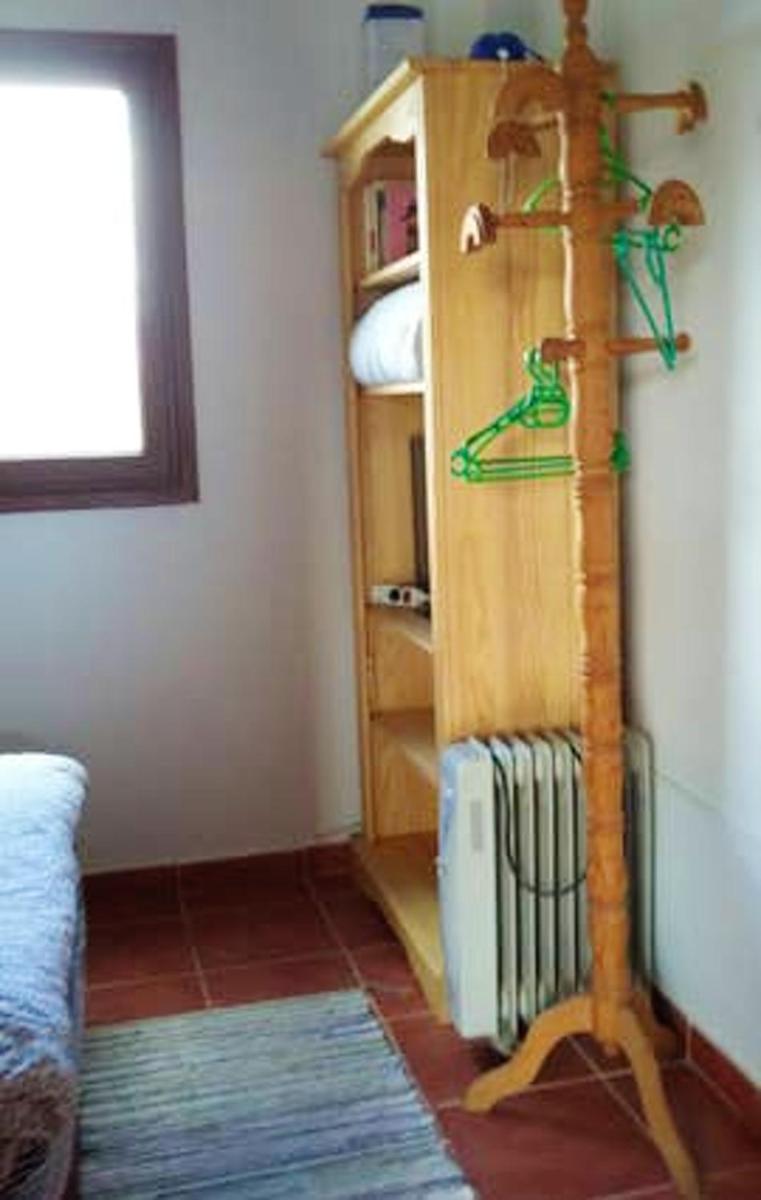 One bedroom house with garden at Triquivijate - Housity