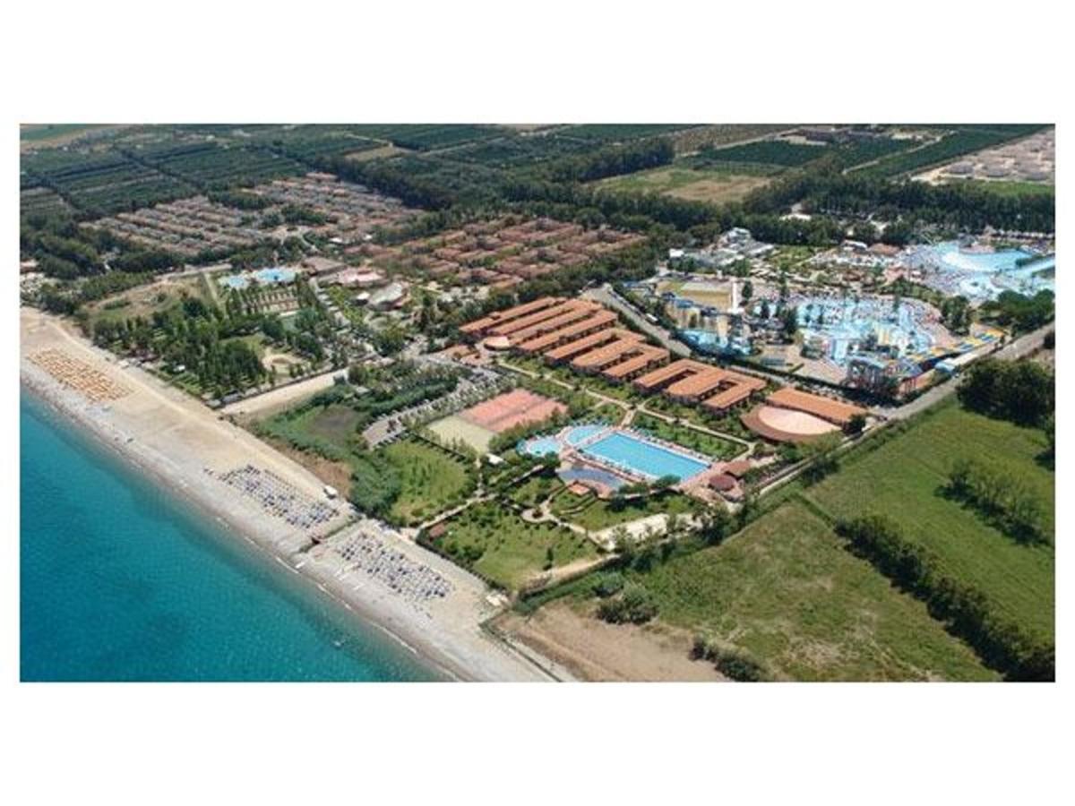 Suitetrails - One bedroom appartement with shared pool at Rossano