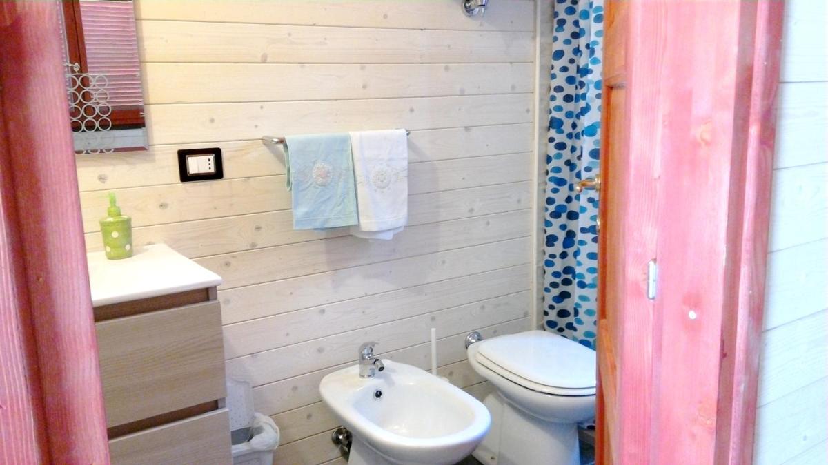 One bedroom chalet with shared pool enclosed garden and wifi at Perugia - Housity