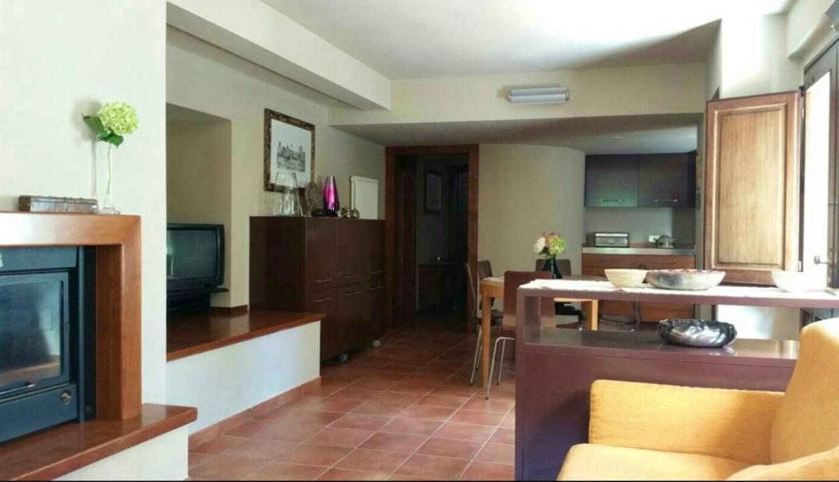 One bedroom appartement with shared pool and wifi at Montalto delle Marche - Housity