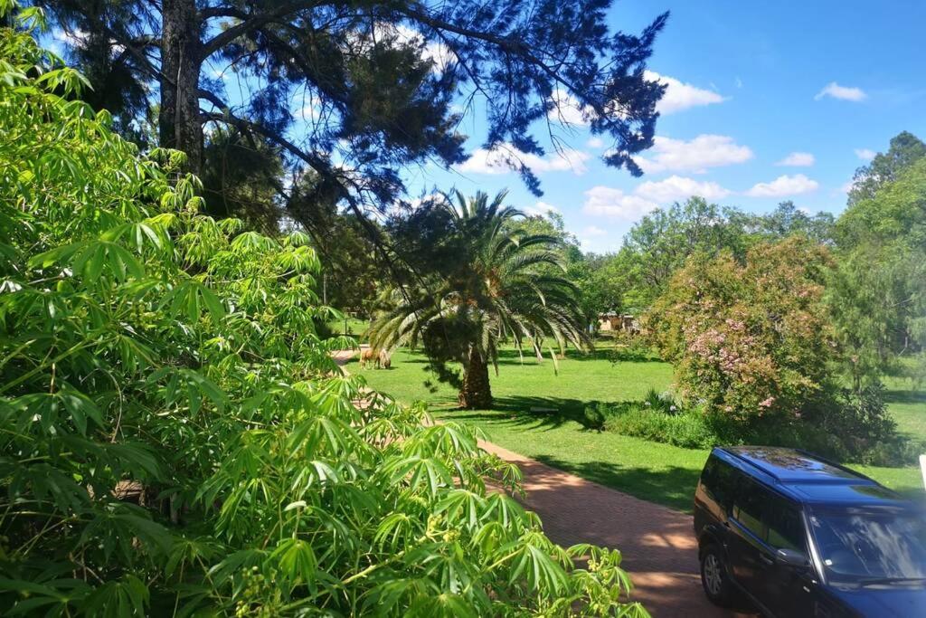 Rural feeling Self Catering Next door to Sandton - Housity