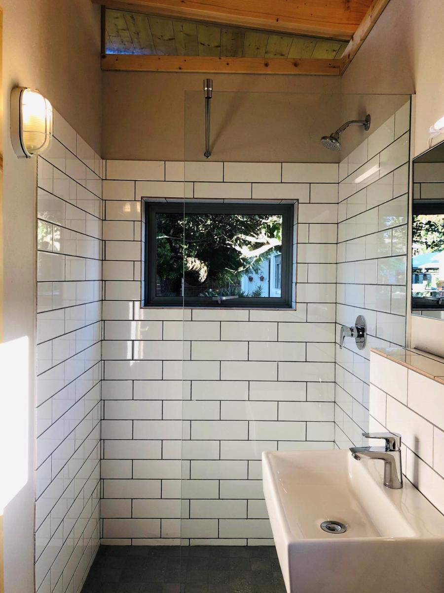 Palm and Pine Cottage - Housity