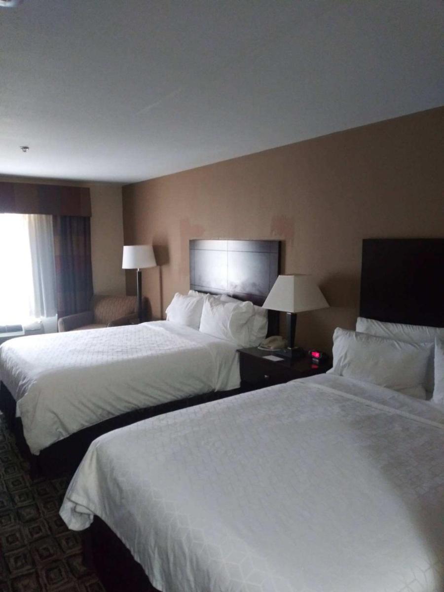 Holiday Inn Express & Suites Zanesville North by IHG - Housity