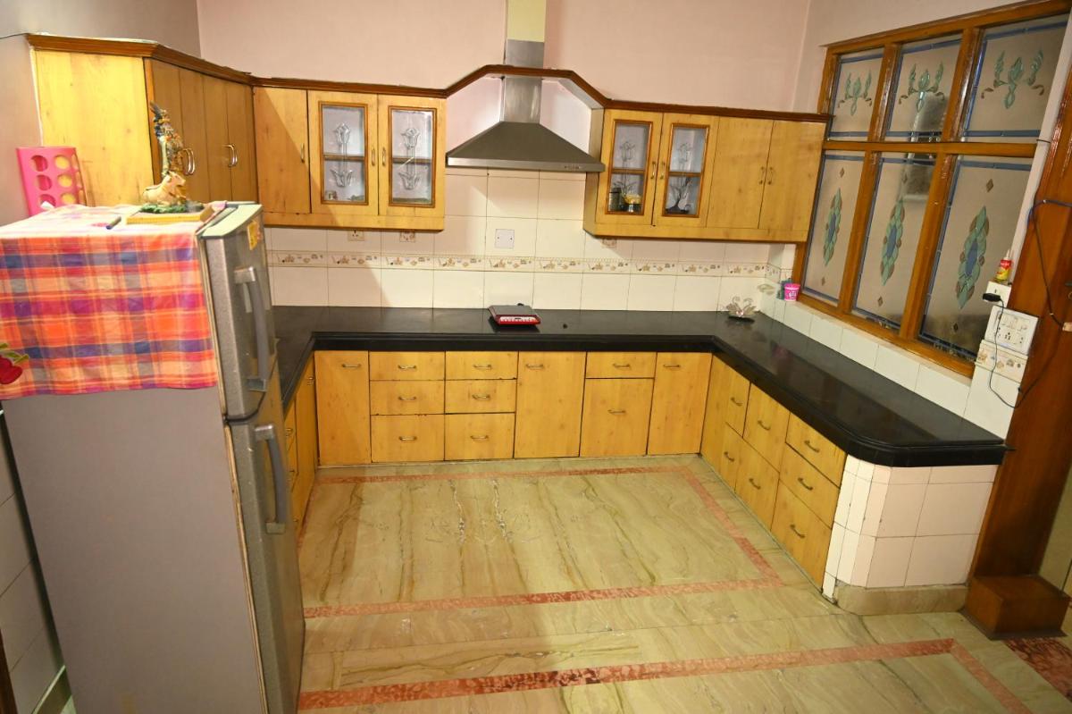 Shri Homestay - Housity