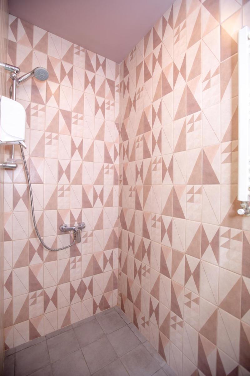 Vardeni Guesthouse - Housity