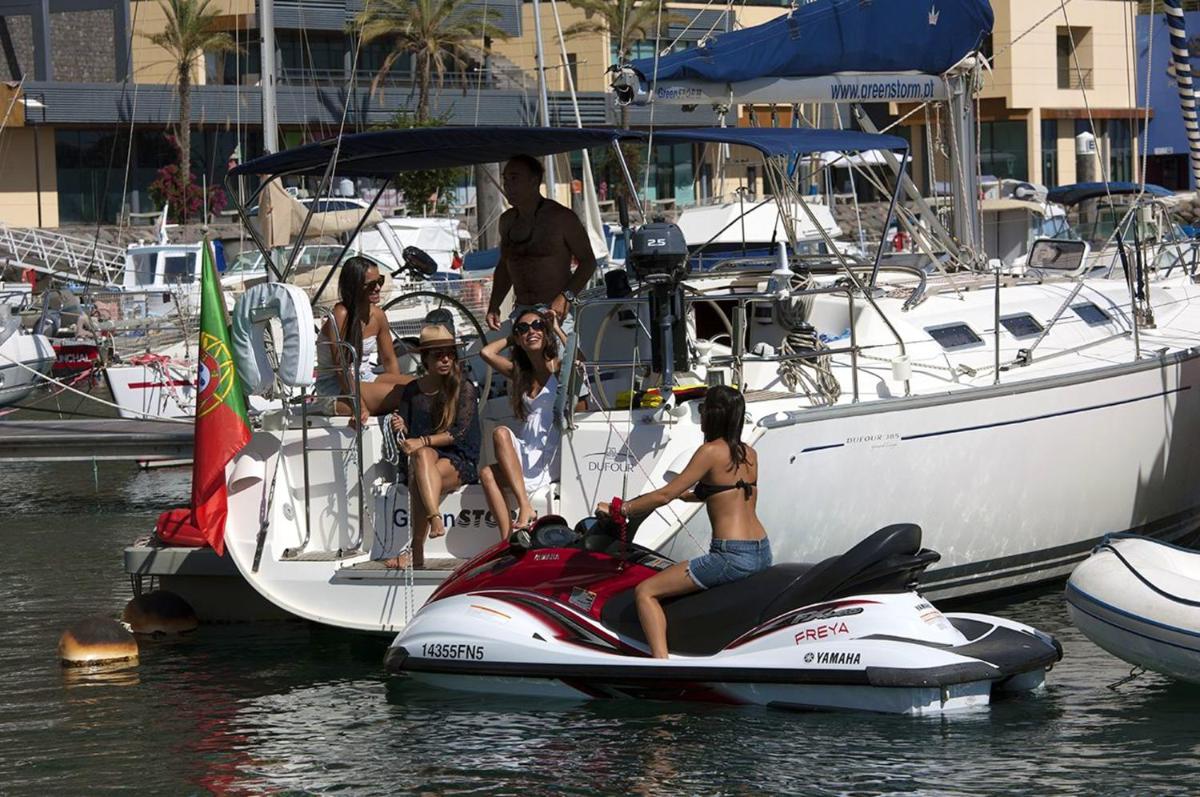 Charming Boat in Funchal with Sea View - Housity