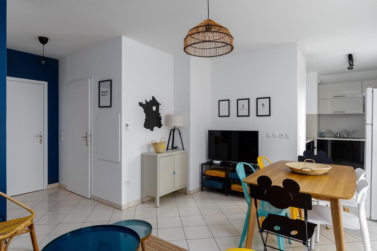 Apartment 2 Bedroomed Near Disneyland Paris with Garden Parking at Serris - Housity