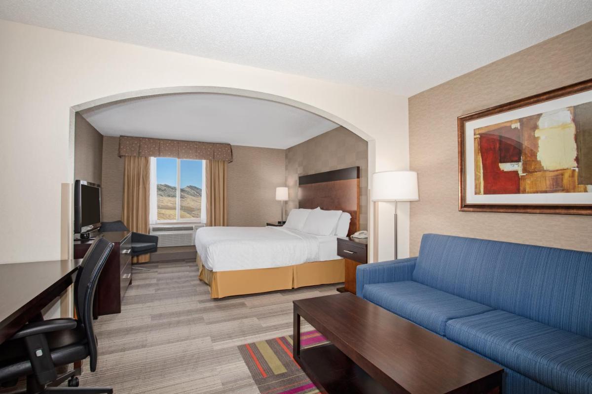 Holiday Inn Express Hotel & Suites Littleton by IHG - Housity