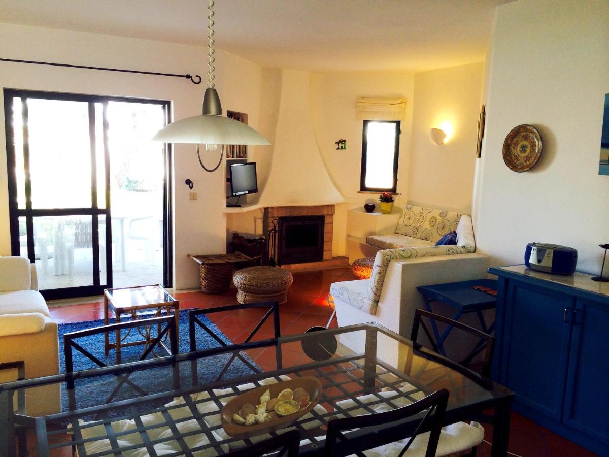 Spacious apartment in Olhos de Agua 130 m² with pool - Housity