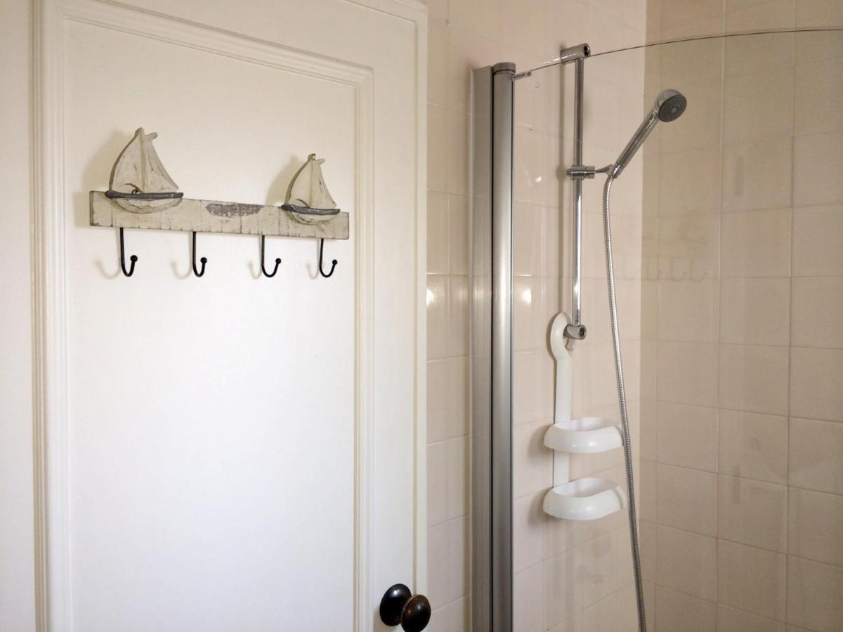 Spacious apartment in Olhos de Agua 130 m² with pool - Housity