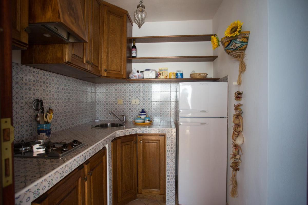Suitetrails - One bedroom house at Lipari 300 m away from the beach with sea view enclosed garden and wifi