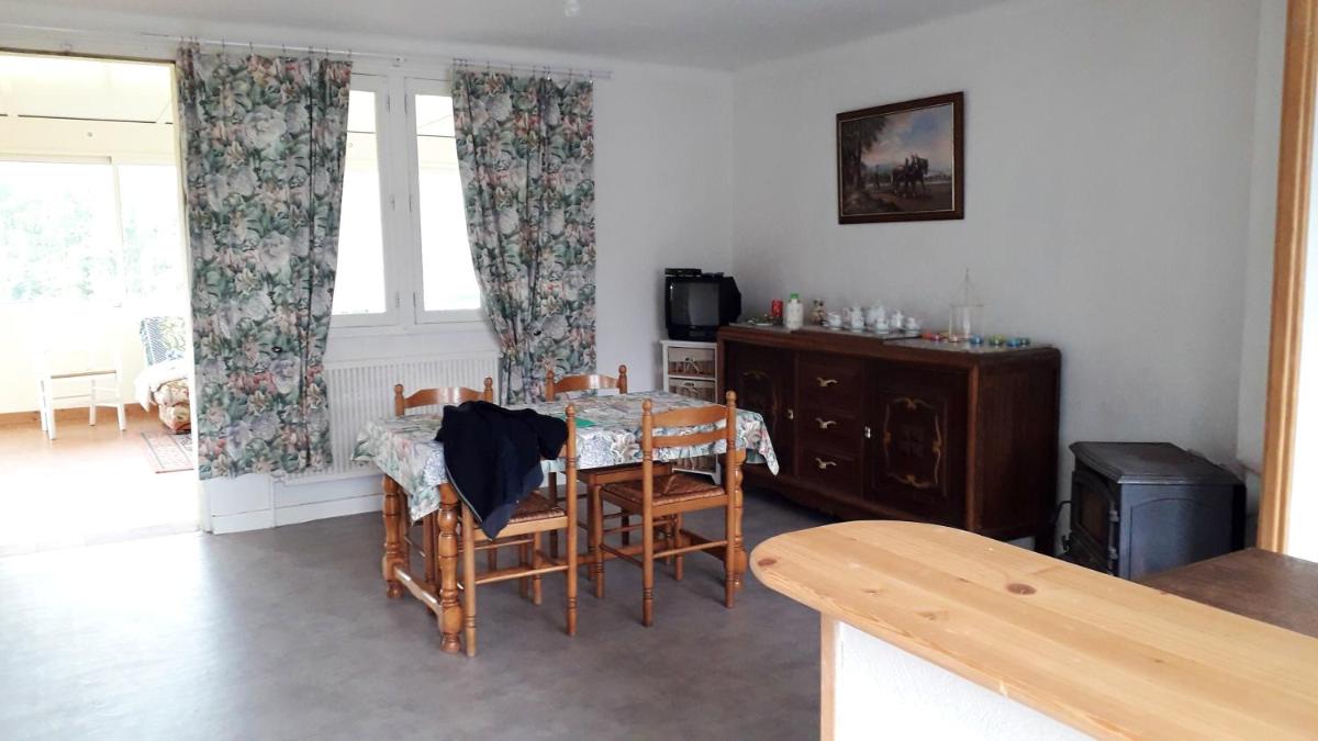 Maison de 2 chambres avec jardin amenage a Loguivy Plougras - Housity