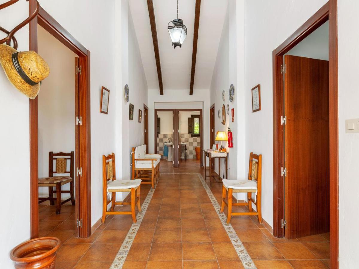 Charming house in Fuente la Seda with private pool - Housity