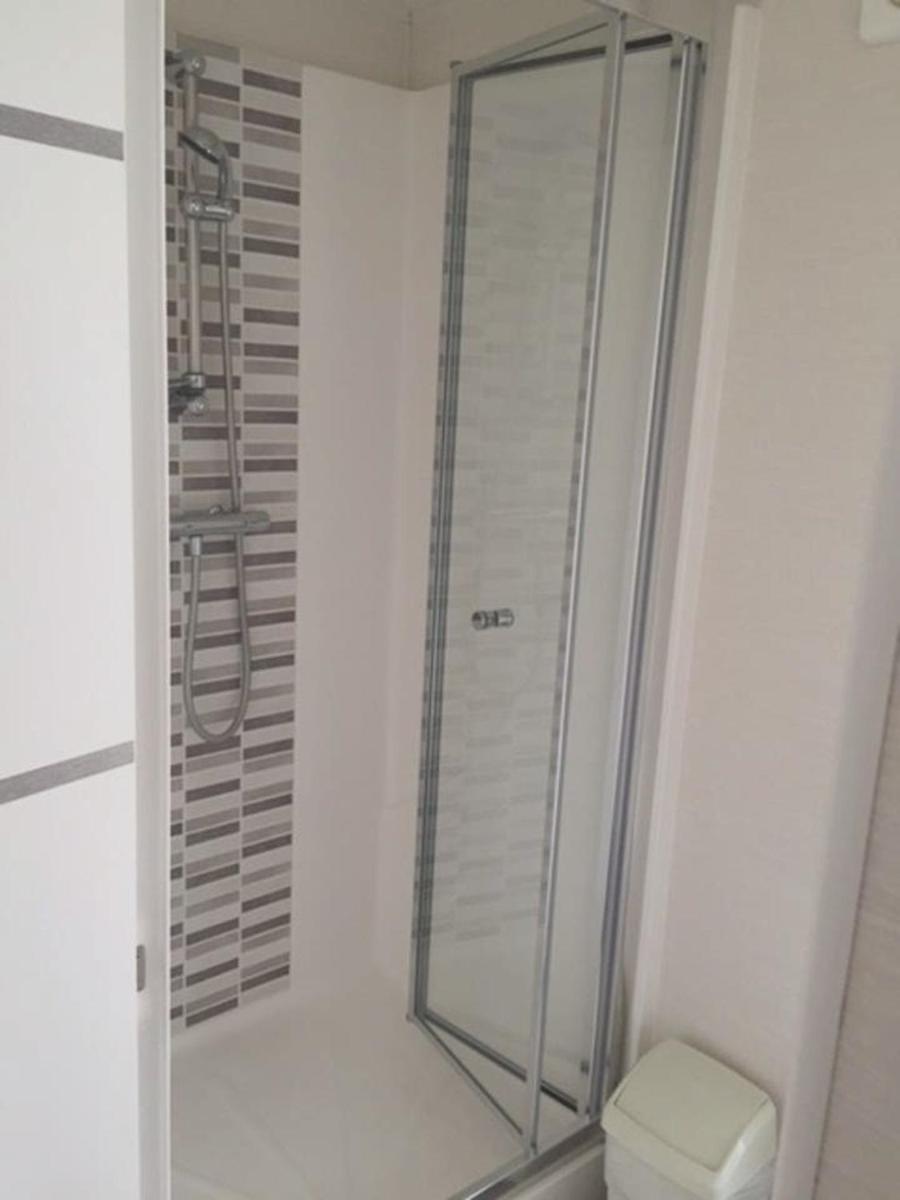 Bungalow confortable à Onzain avec piscine partagée - Housity