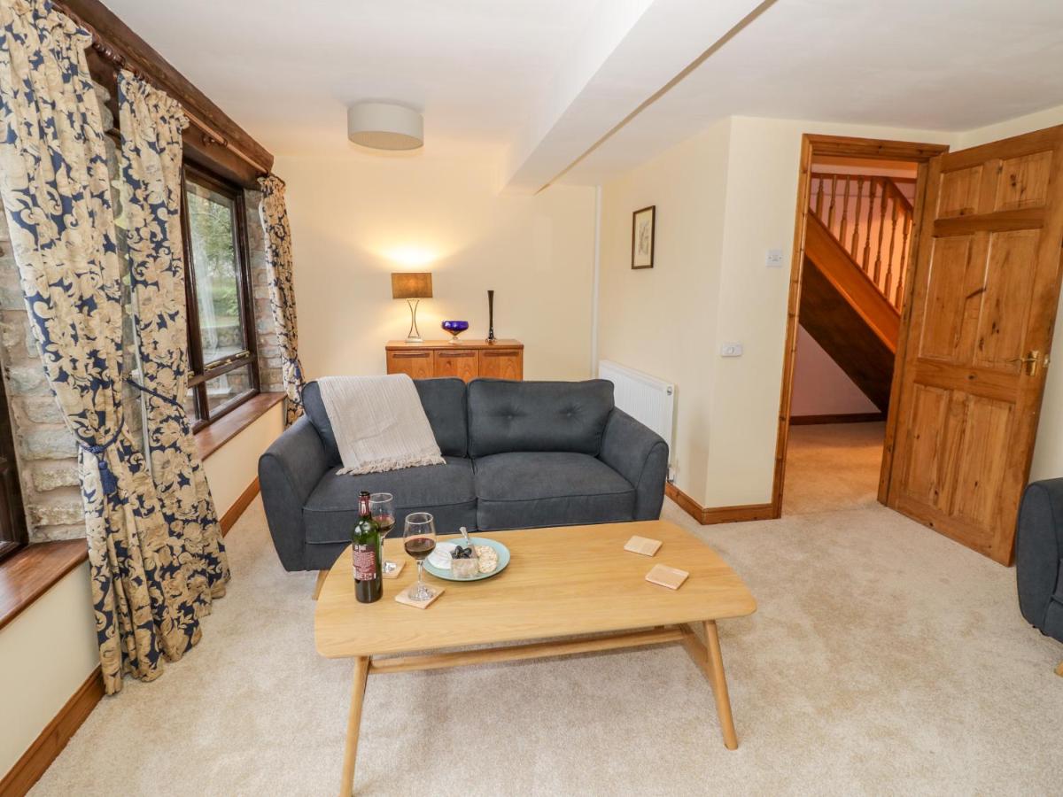 Butterfly Cottage - Housity