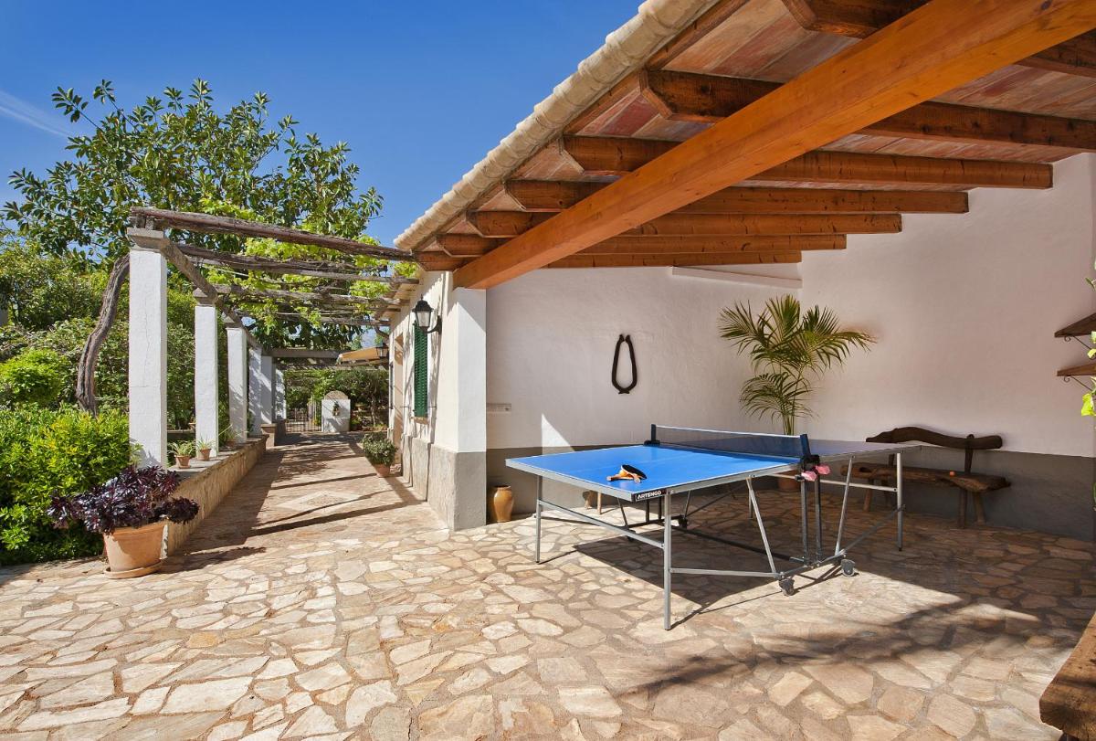 Villa Sort Den Jaume with pool large garden - Housity