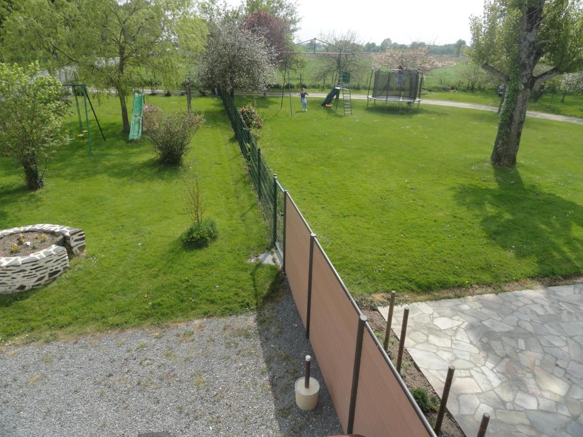 Gîte les blés dorés à 7 km de DERVAL. - Housity