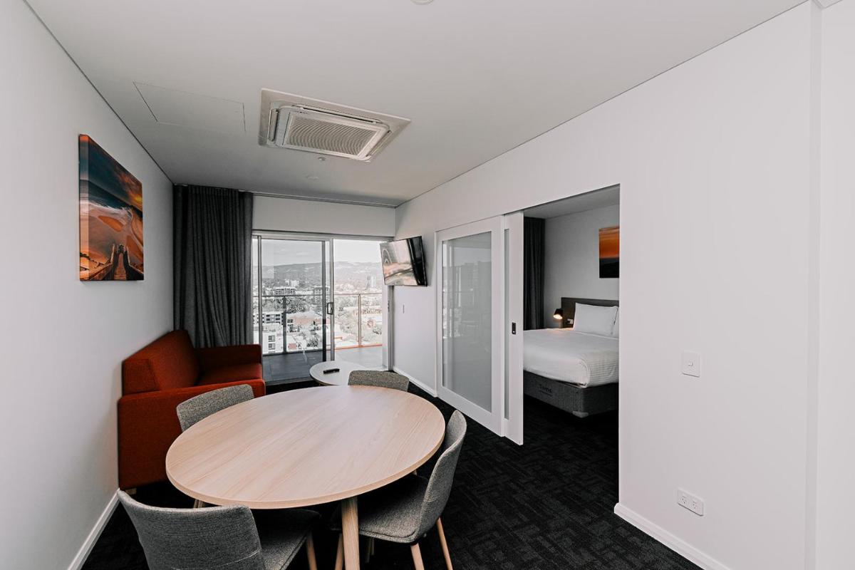 Suitetrails - Toms Court Hotel