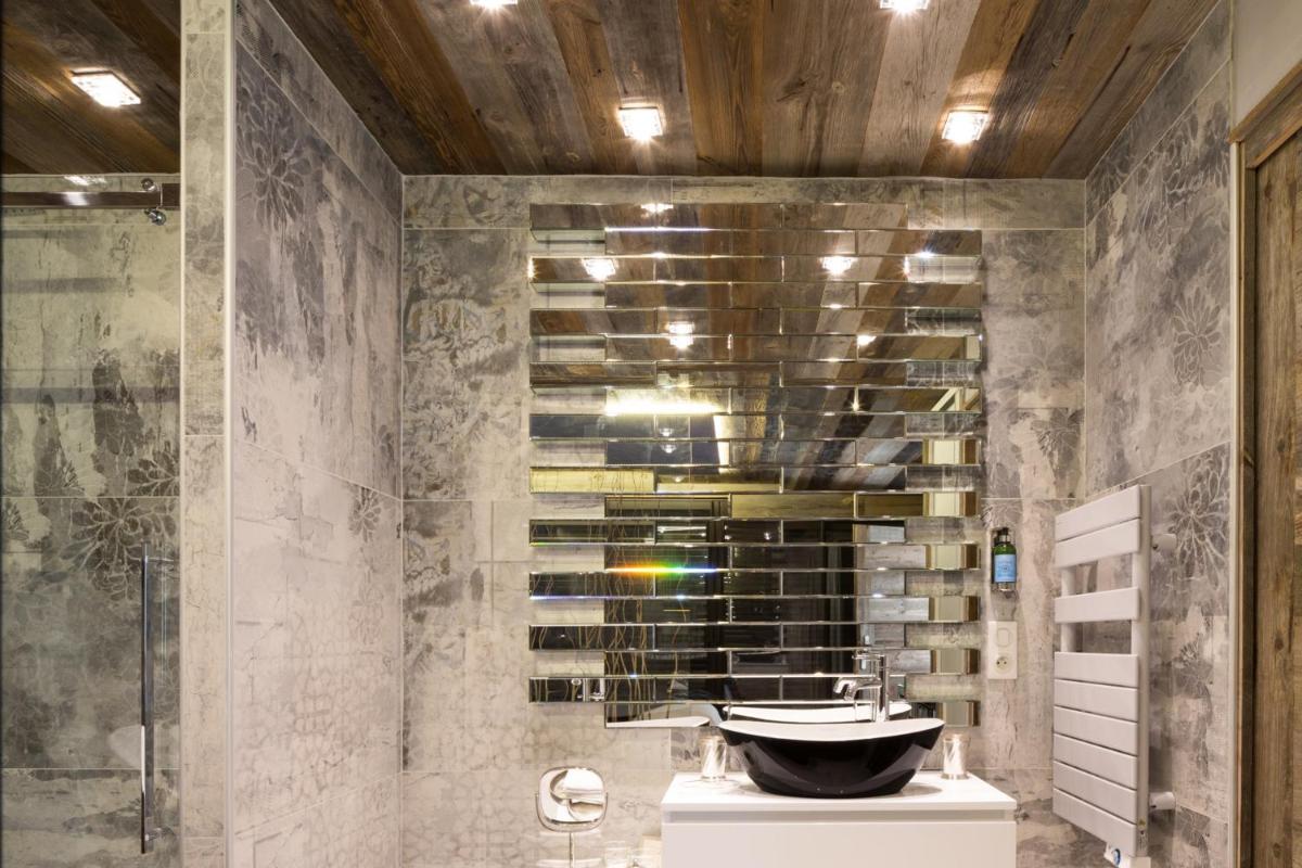 Salle de bains dans l'établissement Les Grands Montets Hotel & Spa