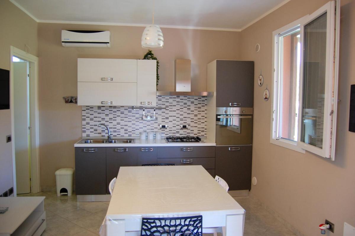 Welcoming house in Lascari 65 m² with enclosed garden - Housity