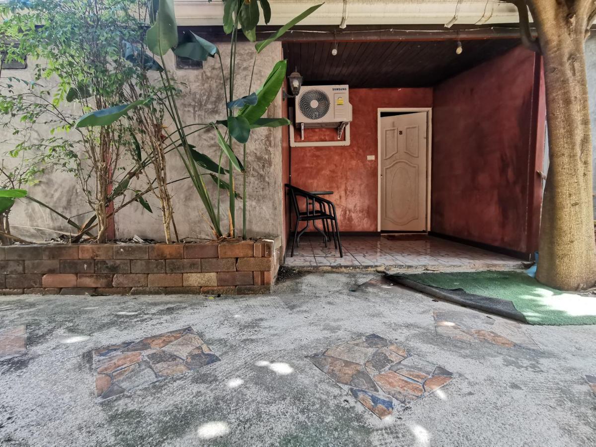 Lek Homestay - Housity