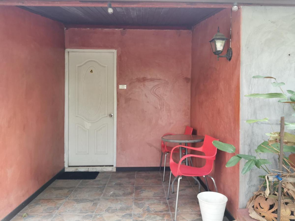 Lek Homestay - Housity