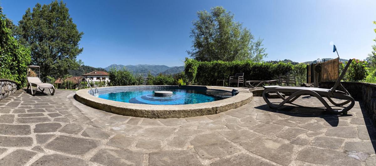 Comfortable house with pool in Castelnuovo di Garfagnana - Housity