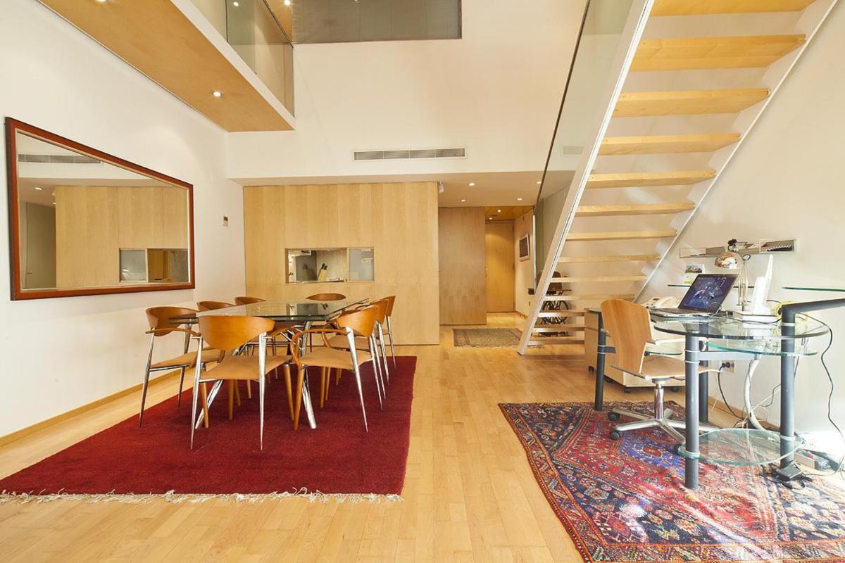 Spacious apartment in Barcelona with outdoor terrace - Housity