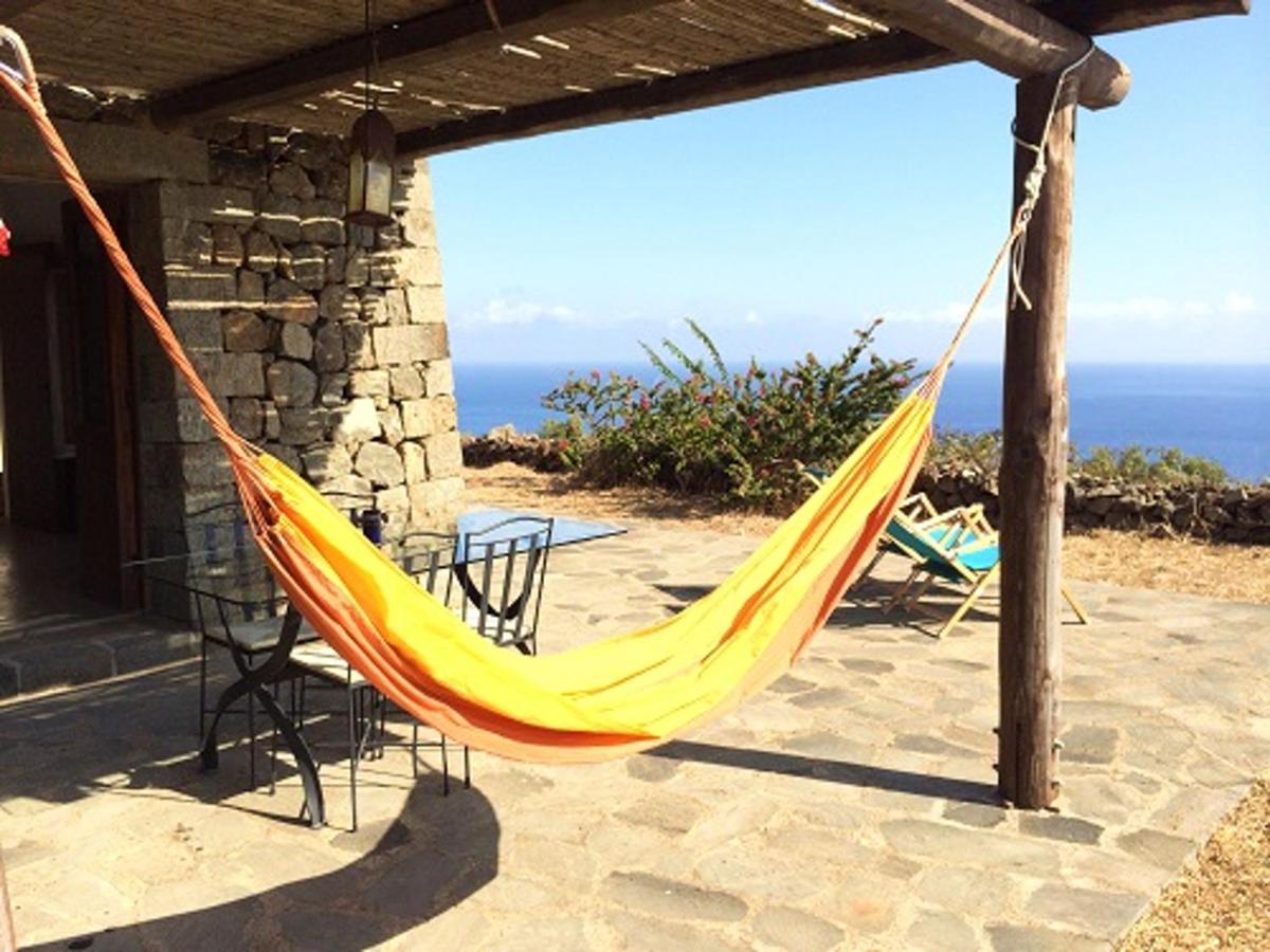 Charming studio with sea view in Pantelleria 25 sqm - Housity