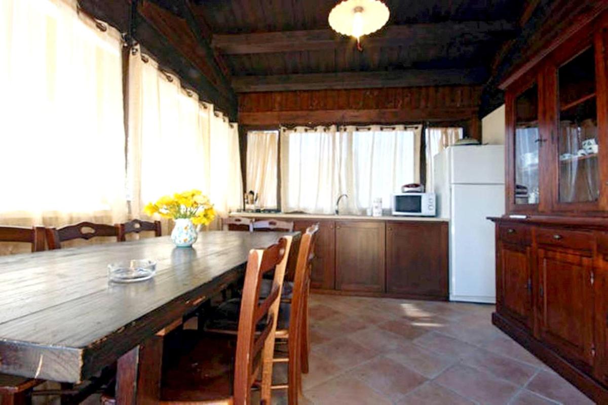 Elegant villa in Marsala with private pool and sea view - Housity