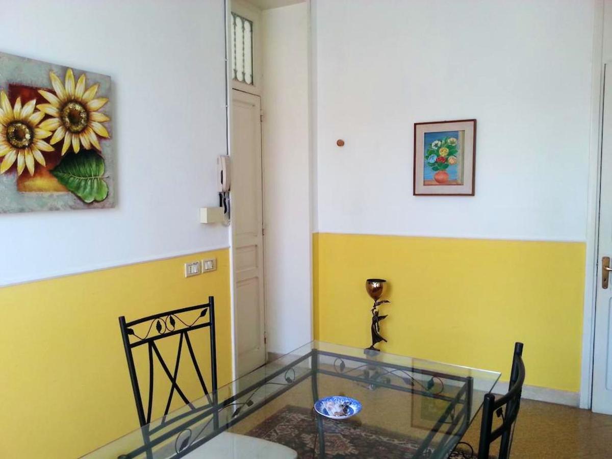 Modern Apartment Marsala + Balcony - Housity
