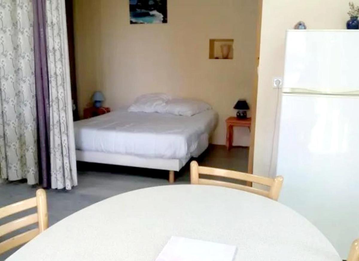 Studio moderne à Hirel avec jardin clos et terrasse - 40m² - Housity