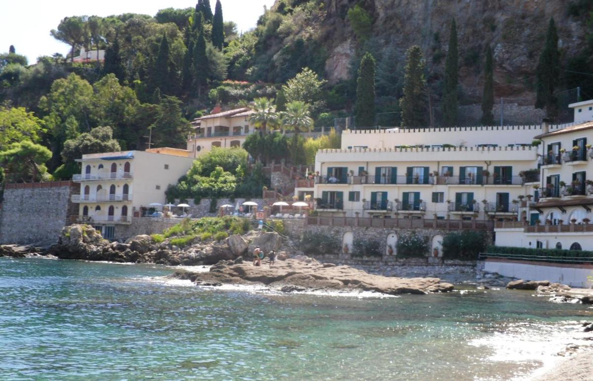 One bedroom appartement with balcony at Taormina 2 km away from the beach - Housity