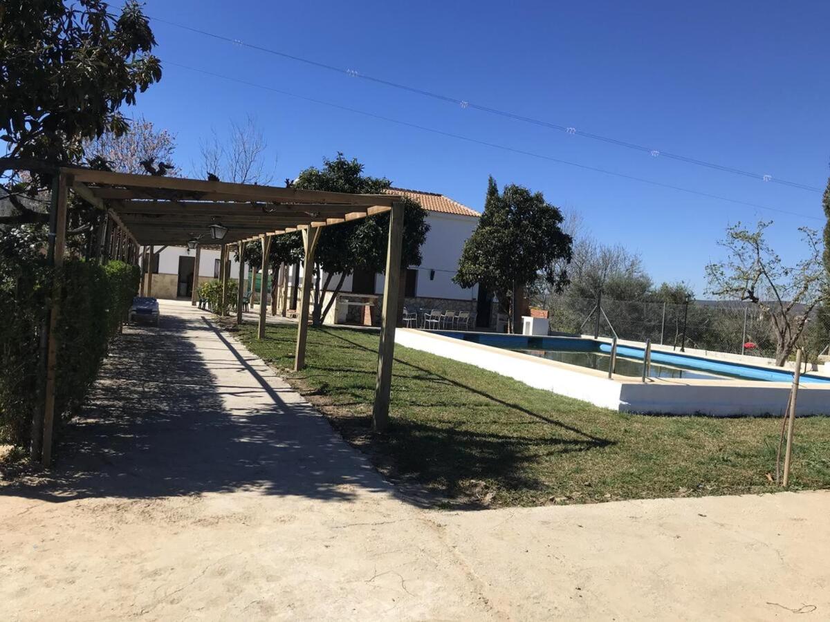Suitetrails - 3 bedrooms villa with private pool and wifi at Archidona