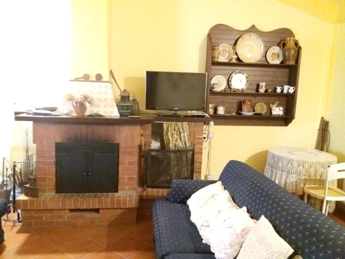 Charming Mountain House in Acerenza with Panoramic View - Housity