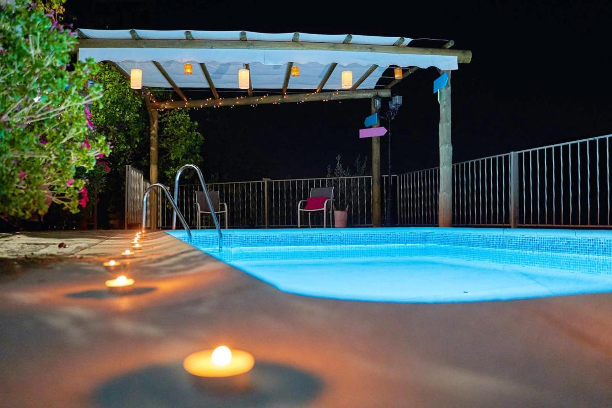 Charming House in Laroya + Jacuzzi - Housity